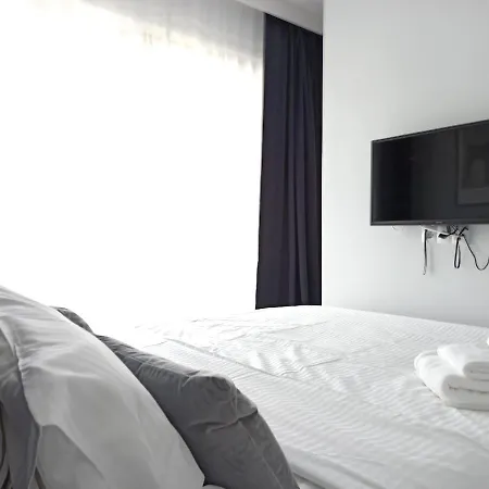 Woronicza Premium * Varsó